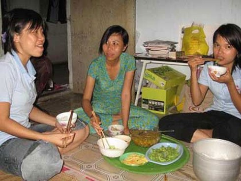 Lương tối thiểu còn xa ...mức sống tối thiểu