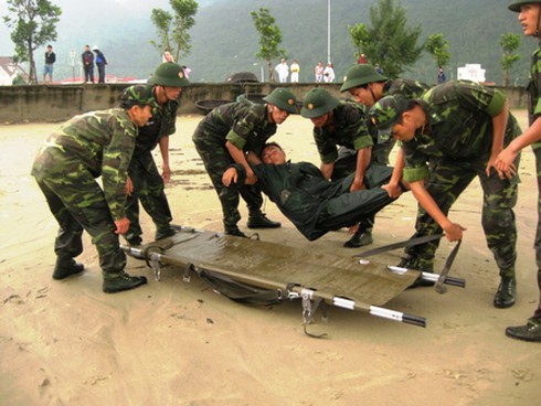 `Xem` Đà Nẵng ứng phó sóng thần