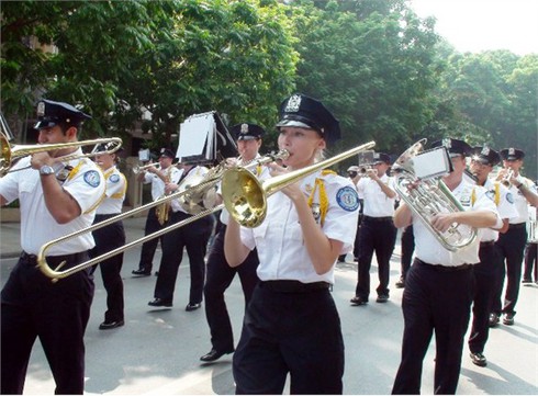 Háo hức xem Nhạc hội cảnh sát