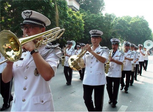 Háo hức xem Nhạc hội cảnh sát