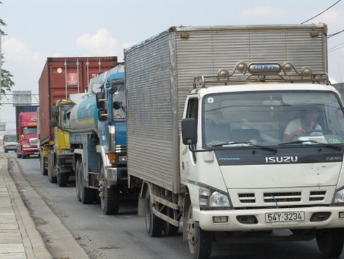 TP.HCM: Quá tải đường vành đai phía Đông