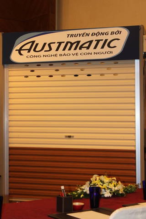 Austdoor ra mắt cửa cuốn thông minh