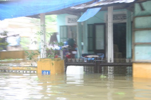 Thừa Thên - Huế vẫn đang chìm trong lũ