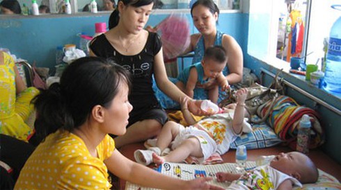 Bệnh tay-chân-miệng: 2 tỉnh công bố dịch mới công bố toàn quốc