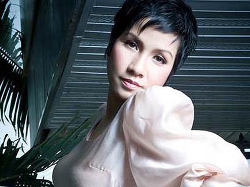 Lần đầu tiên nghe nhạc ở Nhà hát Lớn kèm... tiệc