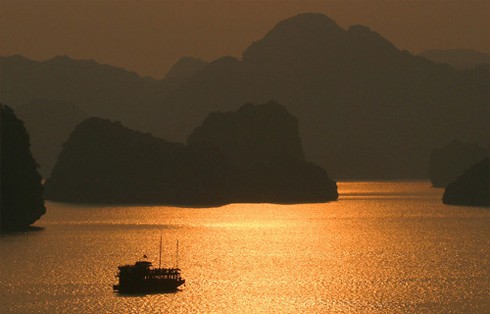 Vịnh Hạ Long được công nhận 7 kỳ quan thiên nhiên thế giới mới