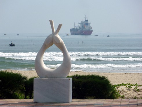 Công viên Biển Đông – Công viên Hoà bình và Tình yêu