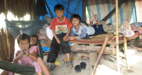 Mì Gấu đỏ dành 5 tỷ đồng cho trẻ nghèo ăn Tết