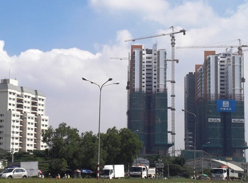 `Nắn gân` chủ đất nợ chây ì, giữ phần