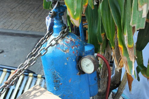 Hàn gió đá dạo: Mưu sinh bằng mạng sống