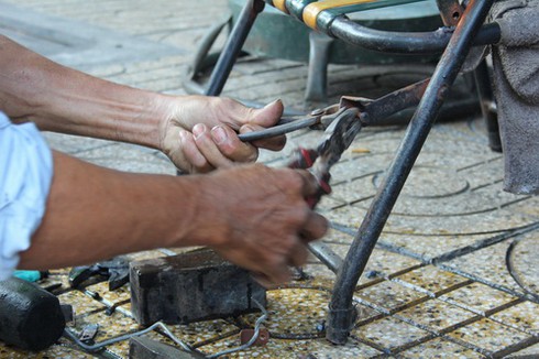 Hàn gió đá dạo: Mưu sinh bằng mạng sống