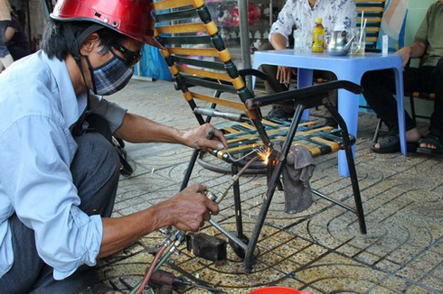 Hàn gió đá dạo: Mưu sinh bằng mạng sống