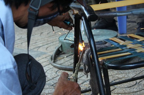 Hàn gió đá dạo: Mưu sinh bằng mạng sống