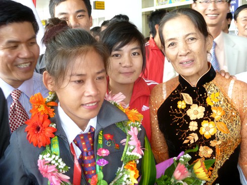Đà Nẵng đón các “chiến binh” SEA Games 26 ca khúc khải hoàn