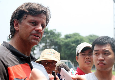 HLV Falko Goetz: ‘Cầu thủ U23 Việt Nam không bán độ’