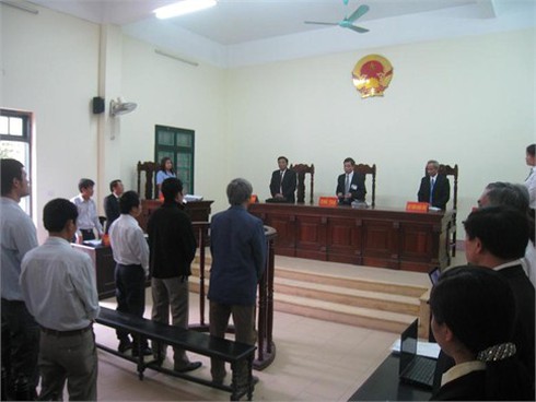 Vụ lấn chiếm đất công Từ Liêm: Nhùng nhằng `công` và `tội`!