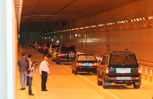 Chính thức thông xe Đại lộ Đông Tây