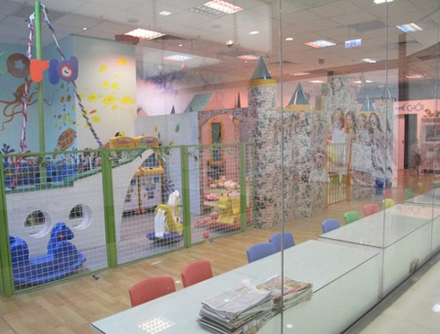 `Thiên đường mua sắm` vắng tanh