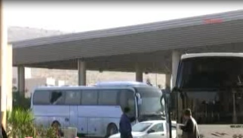 Xe chở khách Thổ Nhĩ Kỳ bị bắn ở Syria