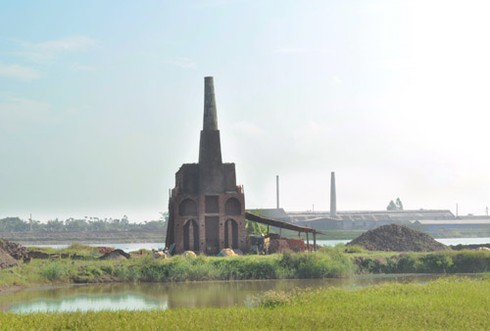 Những 'thánh đường' ngút khói ở Nam Định