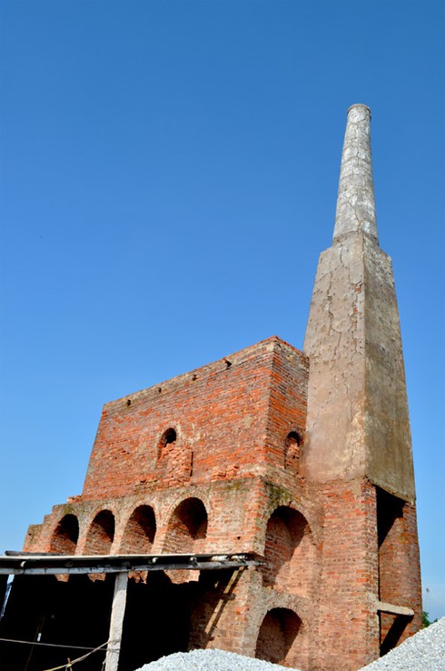 Những 'thánh đường' ngút khói ở Nam Định