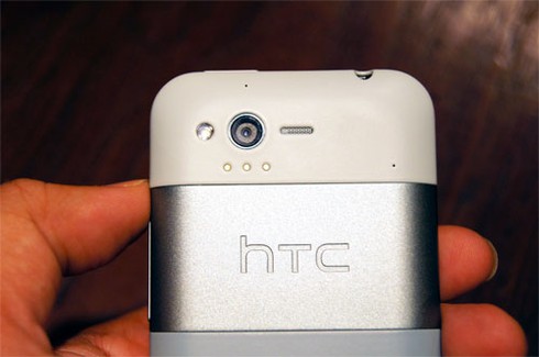 Ra mắt HTC Rhyme dành riêng cho phái nữ