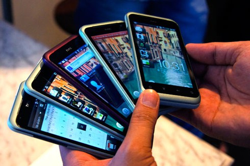 Ra mắt HTC Rhyme dành riêng cho phái nữ