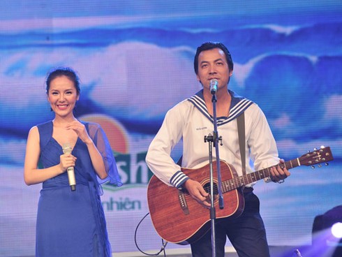 Bị chê giả tạo, Ngọc Anh vẫn bênh Phương Linh