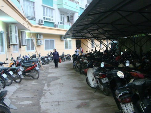 Chung cư Mễ Trì Thượng: Mua nhà tiền tỷ, nhận nhà nát