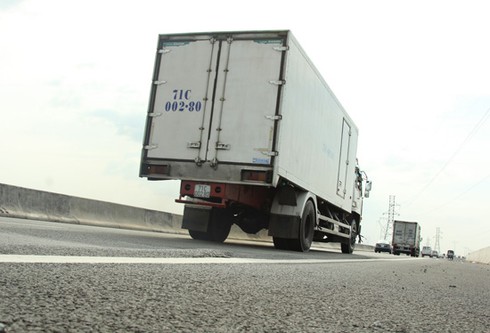 Cao tốc TP.HCM - Trung Lương: Vá `ổ voi`, có `vá` được trách nhiệm?