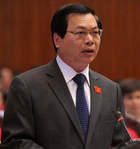 Xăng dầu lỗ: Tài chính nói không, Công thương bảo có