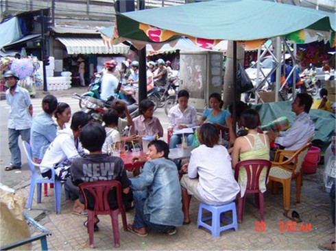 HIV/AIDS đang đe dọa trẻ đường phố