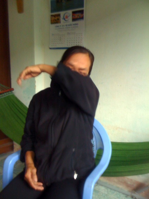 Chuyện người mẹ 35 năm 'giam cầm' con trai