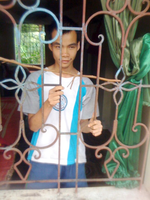 Chuyện người mẹ 35 năm 'giam cầm' con trai