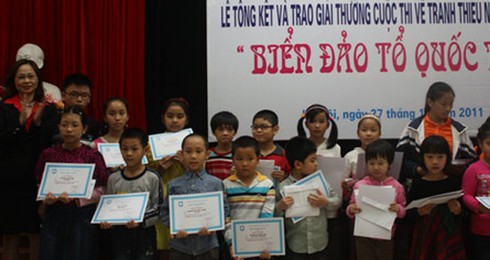 Trao giải thi vẽ tranh thiếu nhi “Biển đảo Tổ quốc ta”