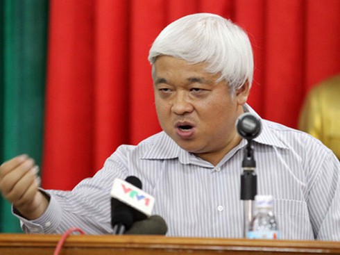 ‘Bầu’ Kiên vung tiền xây dựng đội hình trong mơ