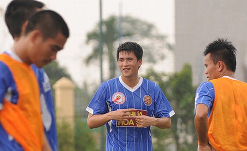 ‘Bầu’ Kiên vung tiền xây dựng đội hình trong mơ