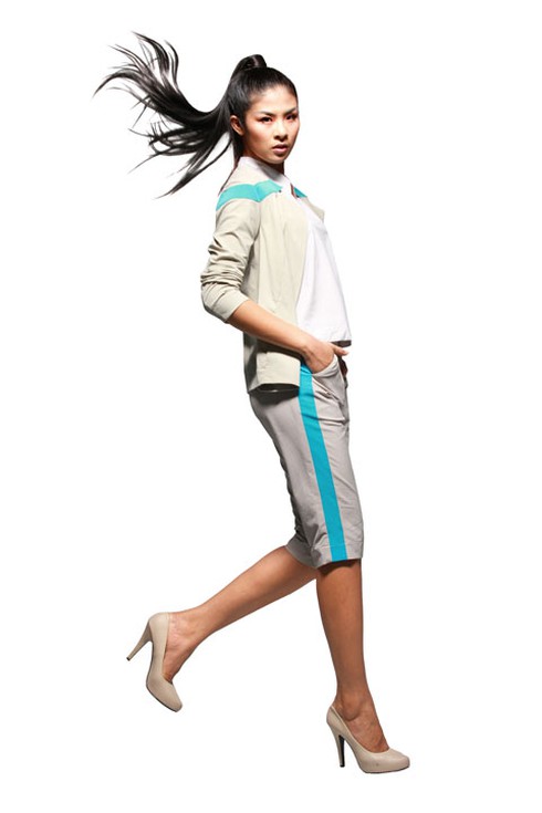 Hoa cỏ, sọc caro lên ngôi thời trang Xuân Hè 2012