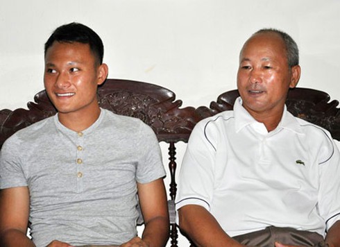 Gia đình cam đoan Văn Quyết, Trọng Hoàng không bán độ