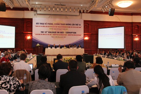 Mỗi năm khởi tố 280 vụ tham nhũng