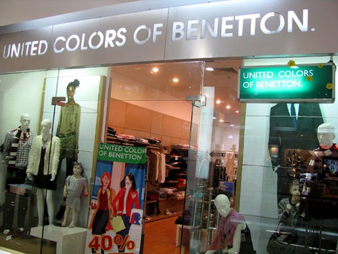 Hàng hiệu khuyến mãi khủng vẫn ế ẩm