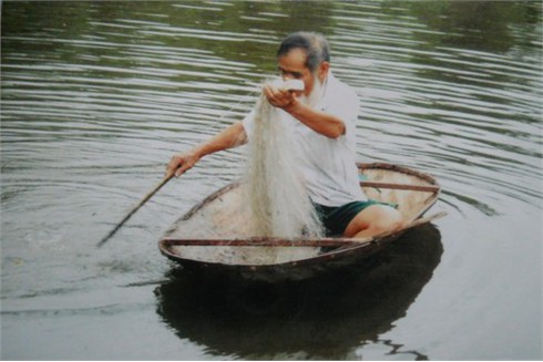 Bỗng sáng mắt sau 40 năm mù lòa