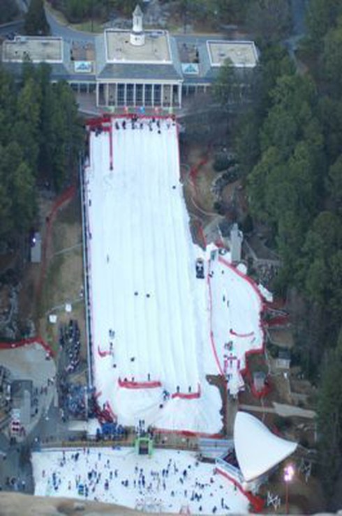 Tuyết sắp `rơi` ở Sài Gòn