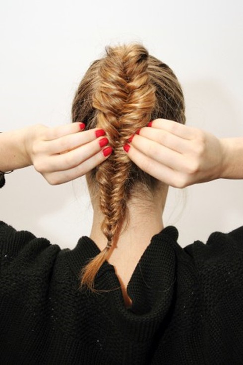 2 kiểu tóc tết đẹp cho mùa đông