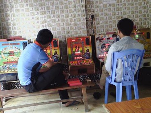 Điện tử xèng - trò cờ bạc công khai