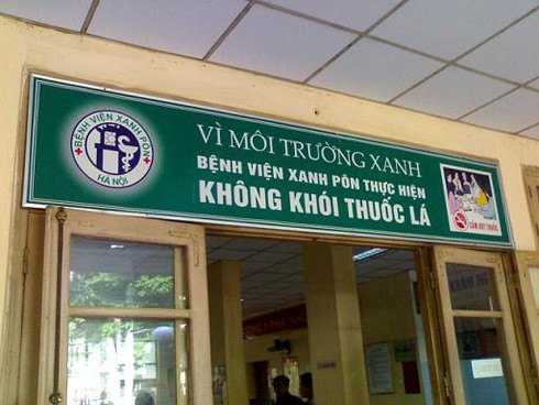 Bệnh viện tràn khói thuốc