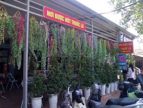 Bệnh viện tràn khói thuốc