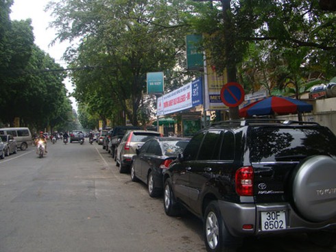 `Đừng lợi dụng tăng phí để bổ sung ngân sách`