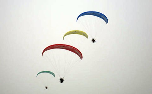 Xem máy bay mô hình phô diễn đón 22/12