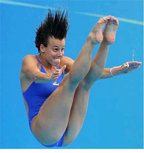 Xem các vận động viên nhảy cầu `lên gân`